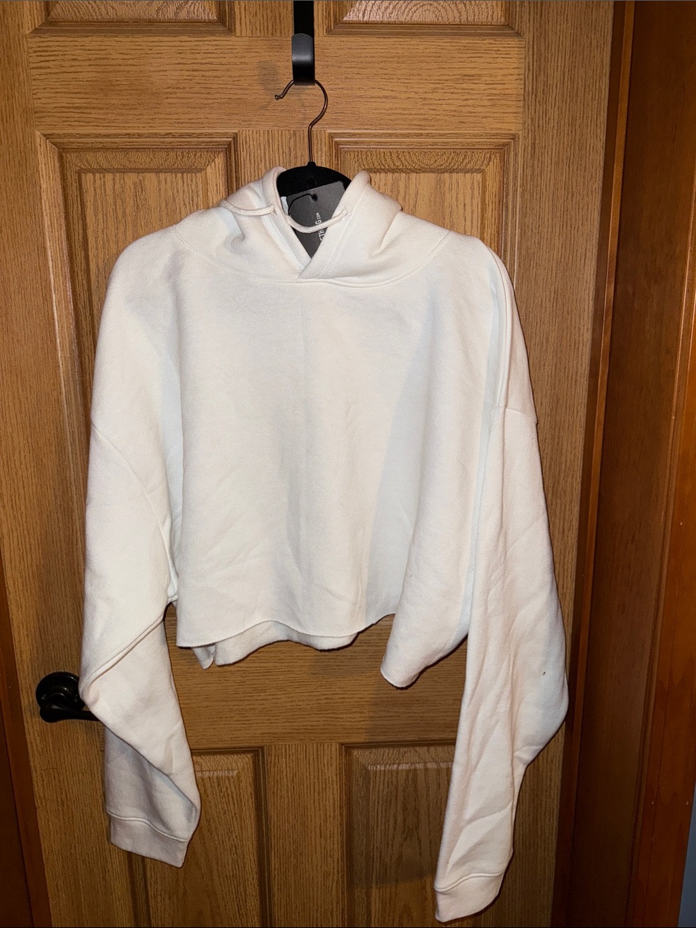 PrettyLittleThing White Cropped Crewneck Hoodie Sweater